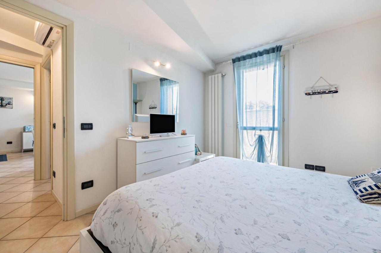 Luxury Apartment With Swimming Pool Lonato Eksteriør bilde